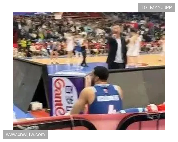 青岛赛场惊魂 韦瑟斯庞膝伤倒地